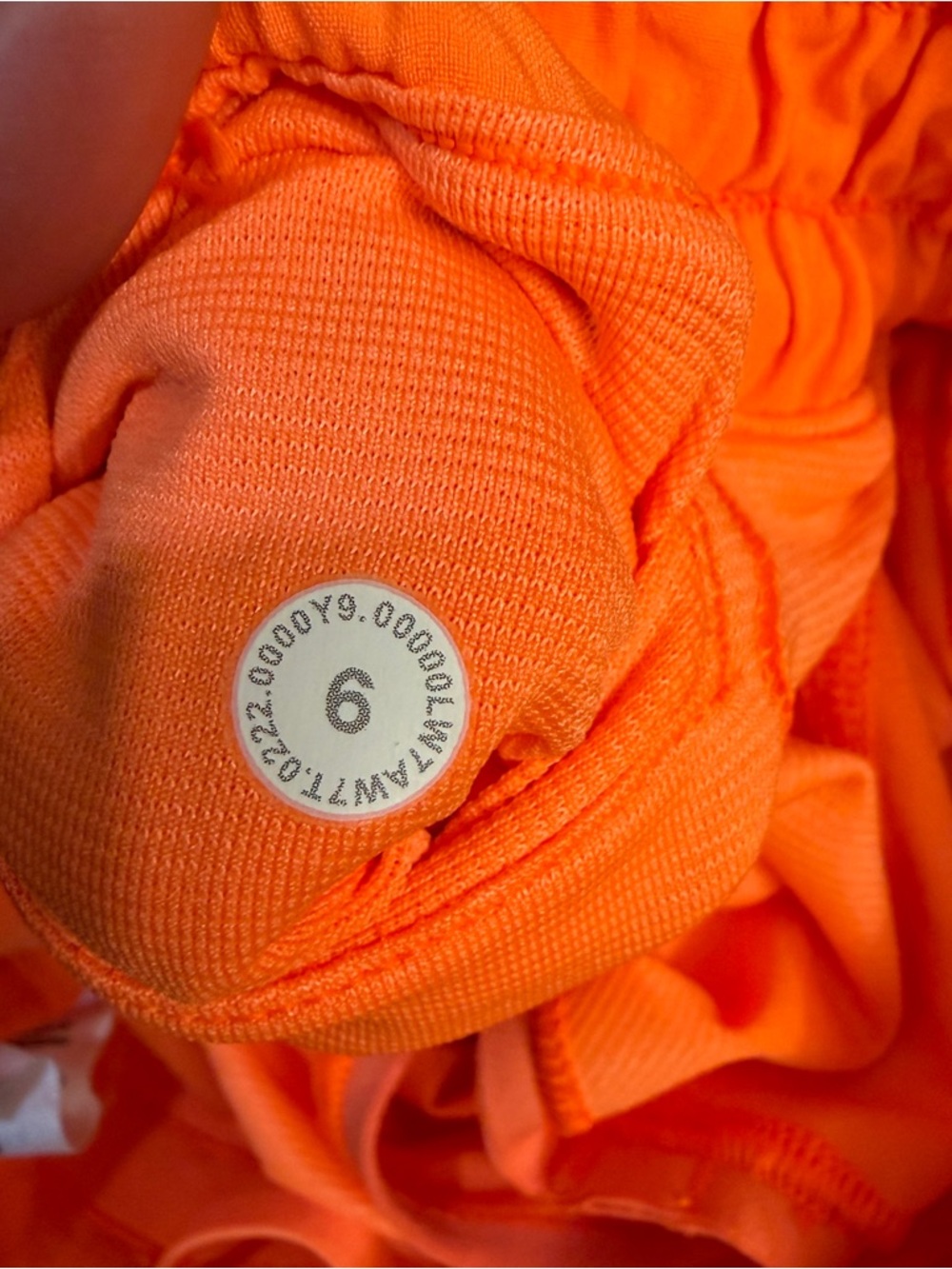 Lululemon Hotty Hot Short *High-Rise Long 4" Highlight Orange - Size 6 - Picture 5 of 8